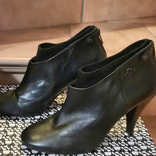 Fornarina Women's Leather Ankle Boots like new, size 39
