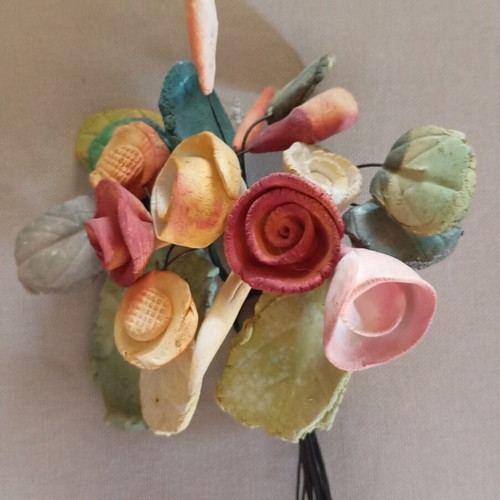 Ceramic bouquet in very good condition