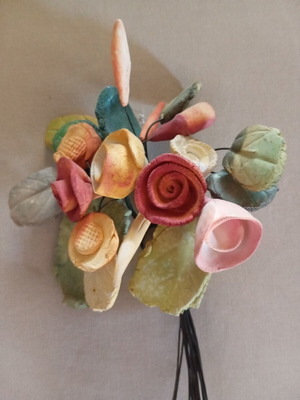 Ceramic bouquet in very good condition