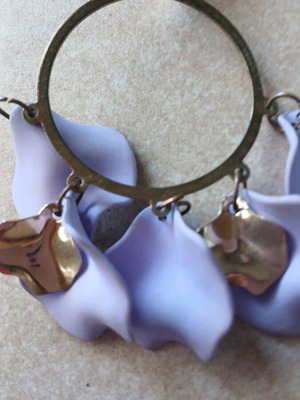Lilac earrings like new