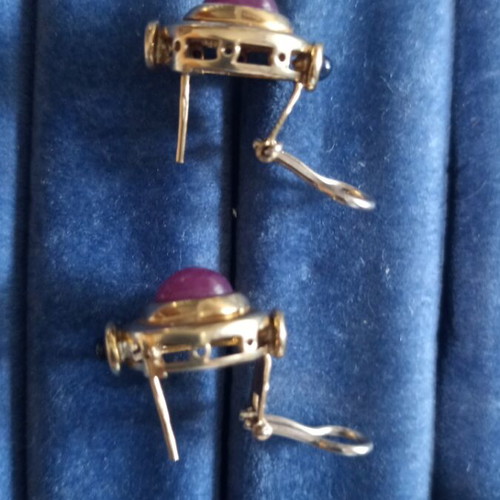 18K Gold Earrings with Rubies like new