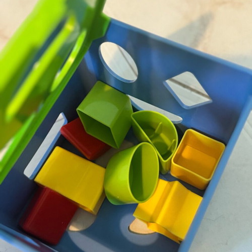 Shape sorting cube like new with blue and green colors