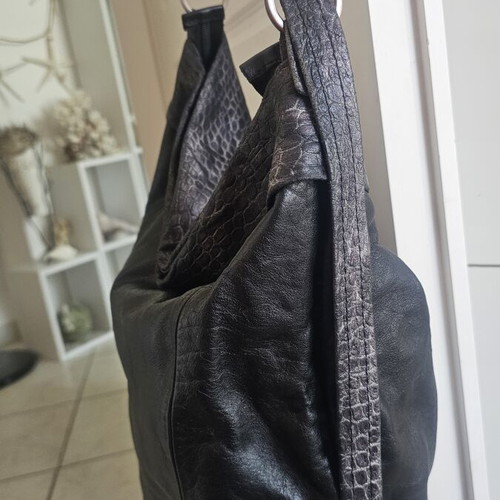 Leather shoulder bag used, black and gray