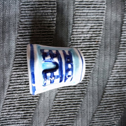Porcelain thimbles collection like new, pack of 8 pieces