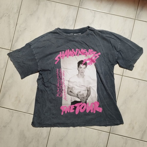 Shawn Mendes T-shirt S like new, faded charcoal grey with pink graphics