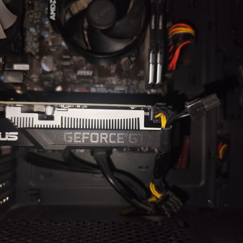 Gaming PC Ryzen 5 3600 GTX 1650 4GB 16GB RAM SSD 970 Evo Plus like new