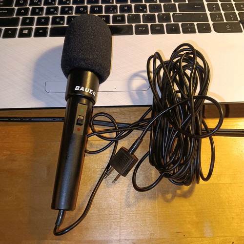 Bauer S207 XL video camera used with accessories