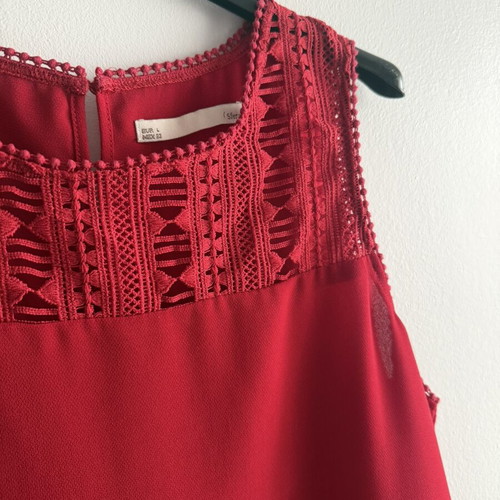 Sfera sleeveless red top