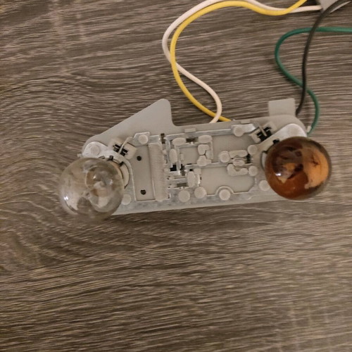Toyota Yaris 2007 right rear light circuit board like new, genuine