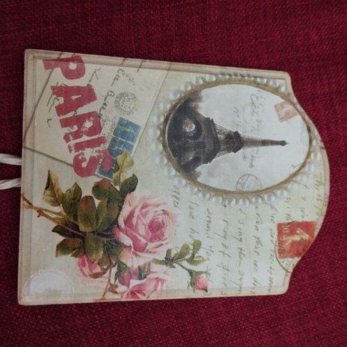 Decorative wall hook Paris like new with 2 hooks