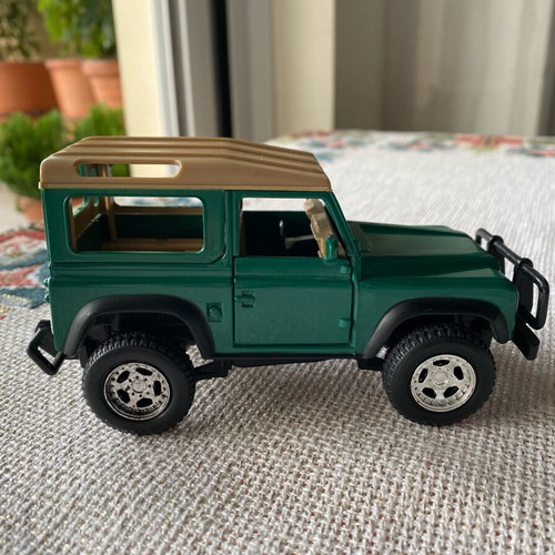 Vintage collectible metal Land Rover 4x4 jeep like new