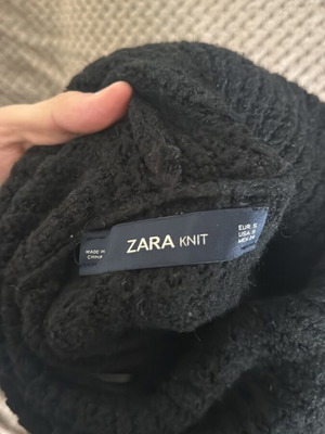 Zara women's knit size Small like new, black