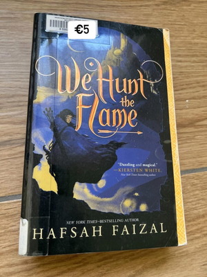 We Hunt the Flame novel by Hafsah Faizal used