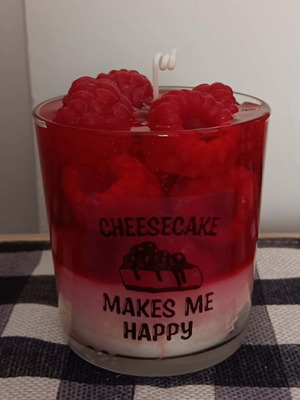 Χειροποίητο κερί βατόμουρο cheesecake με άρωμα cheesecake 380 ml