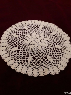 Handmade crochet doily new, ecru color, 20 cm diameter