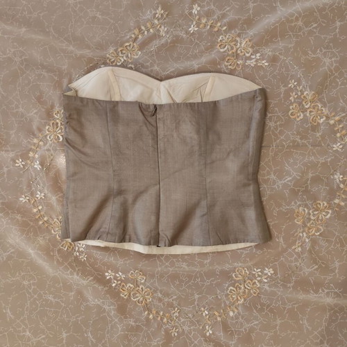 Valerie Aflalo blouse like new, short, silk, size S, gray-beige
