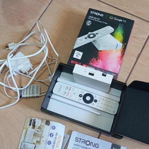 Google TV Box like new