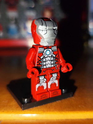 Φιγούρα Iron Man MK 5 σαν καινούργιο, Tony Stark Marvel