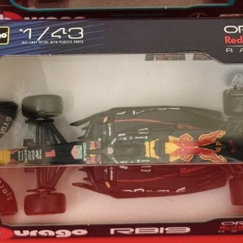Red Bull Formula 1 RB19 diecast model car new