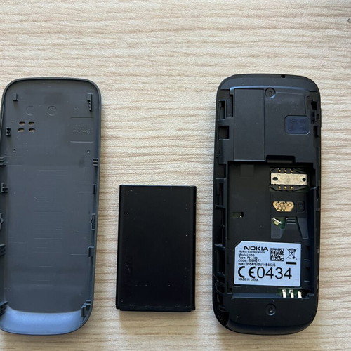 Nokia 100 used with battery and charger
