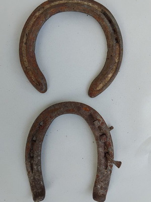 Horseshoes for home decoration, set of 2