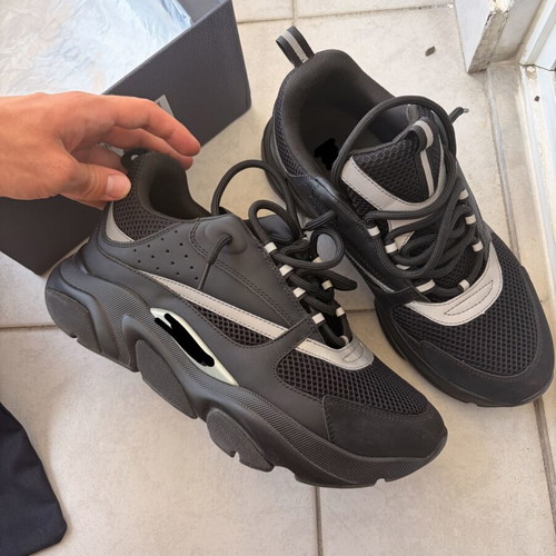 Trainers B22 never worn, top condition, size 43, black