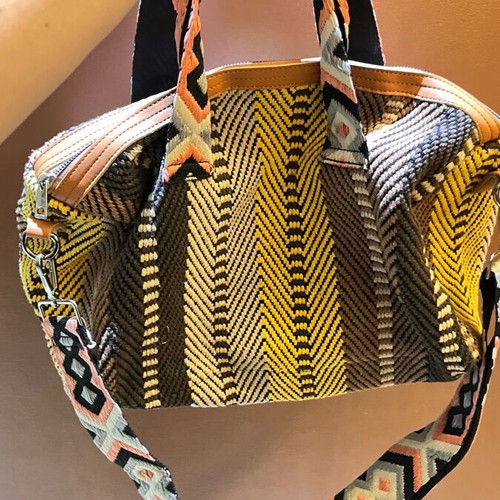 Tribal knitted shoulder bag like new, multicolored