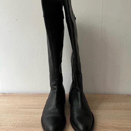 Leather boots size 39 used, black