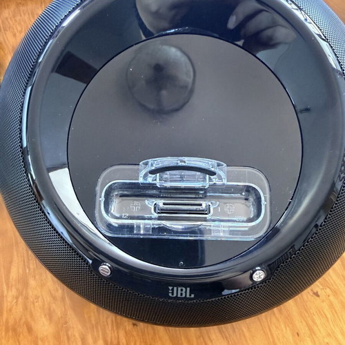 JBL On Stage IIIp speaker dock for iPod iPhone with remote and case