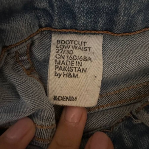 H&M bootcut jeans low waist size 27/30 like new