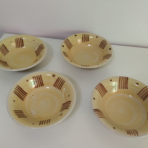 Ceramic ice cream bowls set of 4, like new, beige and brown