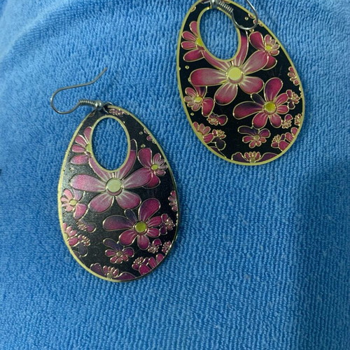 Earrings like new black with flowers