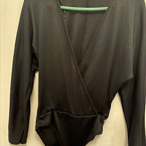 Pull & Bear black bodysuit like new, size S