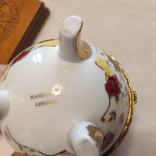 Porcelain Limoges Egg Jewelry Box like new, Fabergé style