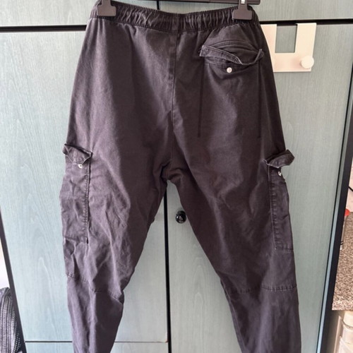 Pull & Bear men's black cargo pants size L