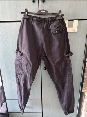Pull & Bear men's black cargo pants size L