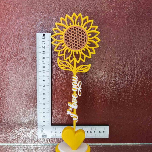 3D decorative sunflower with heart and 'Love' inscription