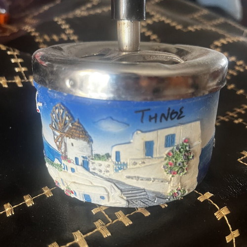 Tinos ceramic ashtray with rotating lid
