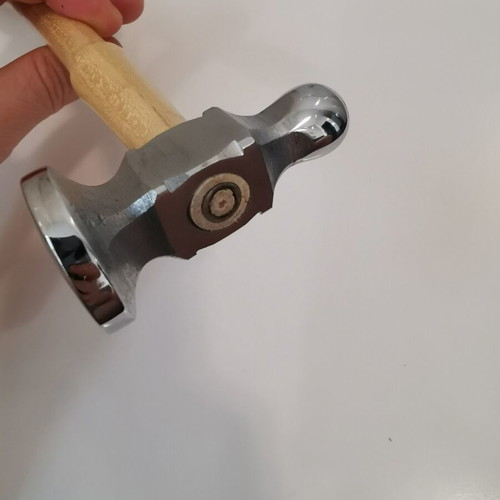 Jewelry hammer used with light wear