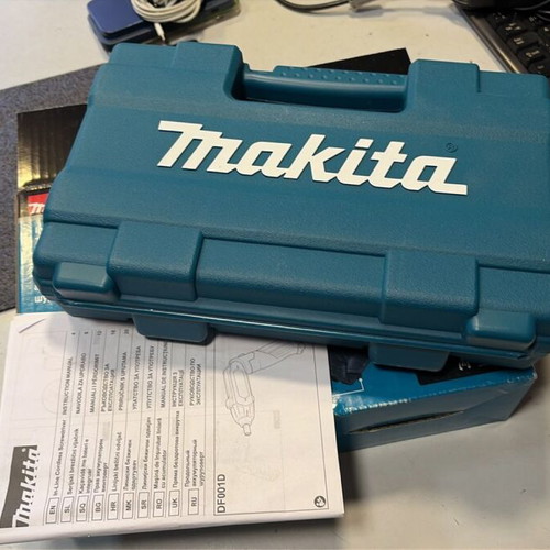 Makita DF001DW cordless screwdriver new set with 81 bits