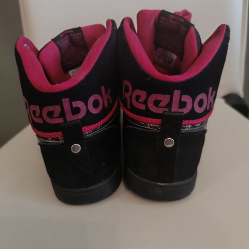 Reebok Classic high sneakers black with fuchsia pink details