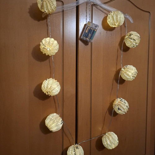 Battery-operated string lights warm white