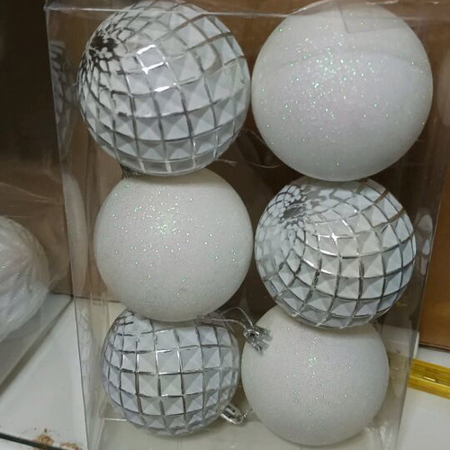 White Christmas tree ornaments new, set of 212 pieces
