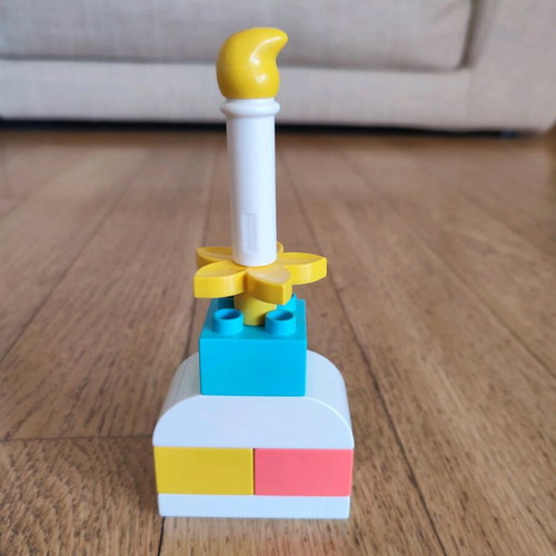 Lego Duplo birthday cake in very good condition for ages 1.5 and up