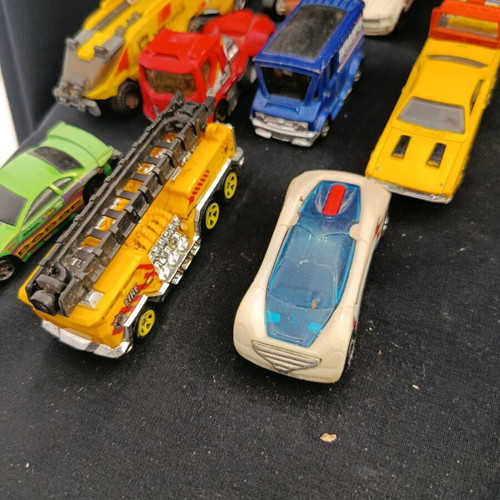 Αυτοκινητάκια Hot Wheels μεταχειρισμένα, πακέτο 11, Mattel '00s