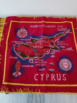 Διακοσμητική μαξιλαροθήκη vintage με χάρτη Κύπρου, 42x43 cm, κόκκινη