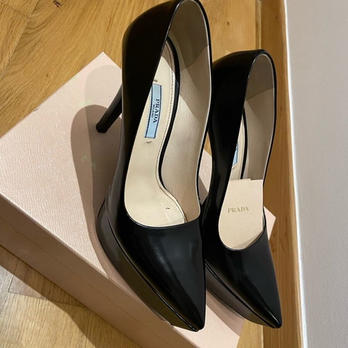 Prada black leather high platform pumps like new