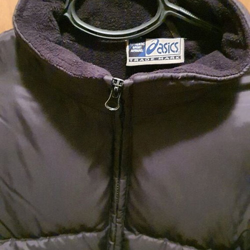 Μπουφάν αθλητικό Asics μεταχειρισμένο, μαύρο, κατάλληλο για σκι