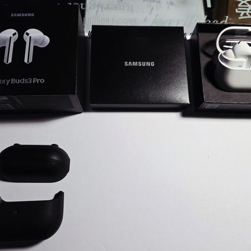 Samsung Galaxy Buds 3 Pro white like new
