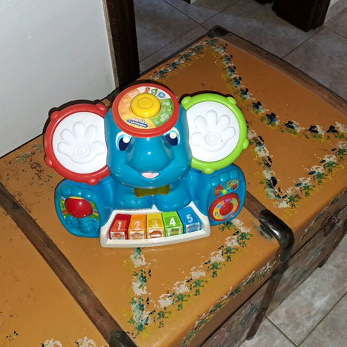 Elephant toy used, unknown issue